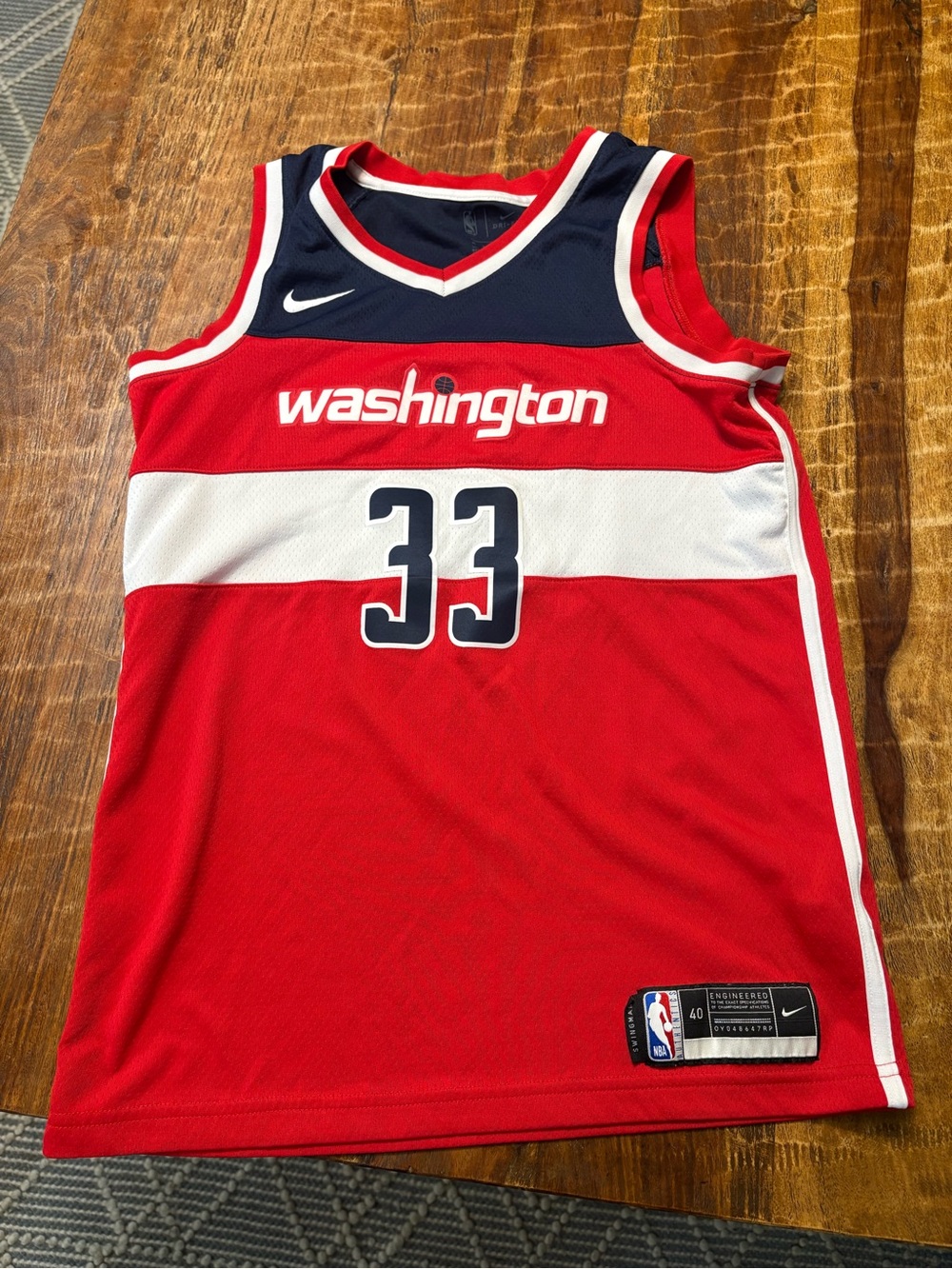 Nike Washington Red White Navy Basketball Jersey #33 Size Small
